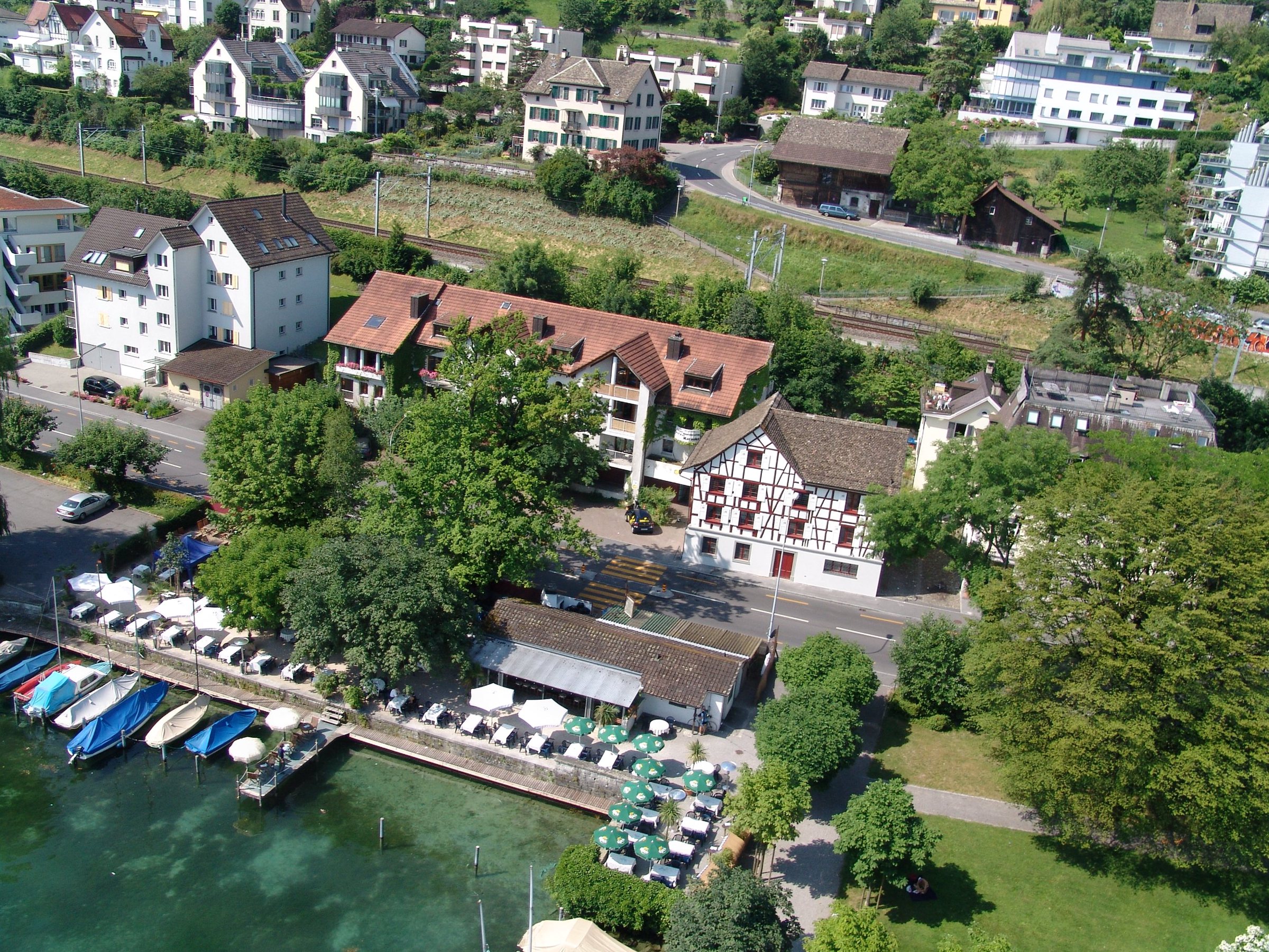 Umgebung der Seestrasse 34 beim Gartenrestaurant Mönchhof
